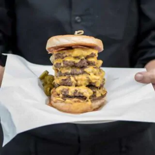 01-ร้านเบอร์เกอร์-4-Burger-Places-Recommended-Jamies-Burger-MAY20