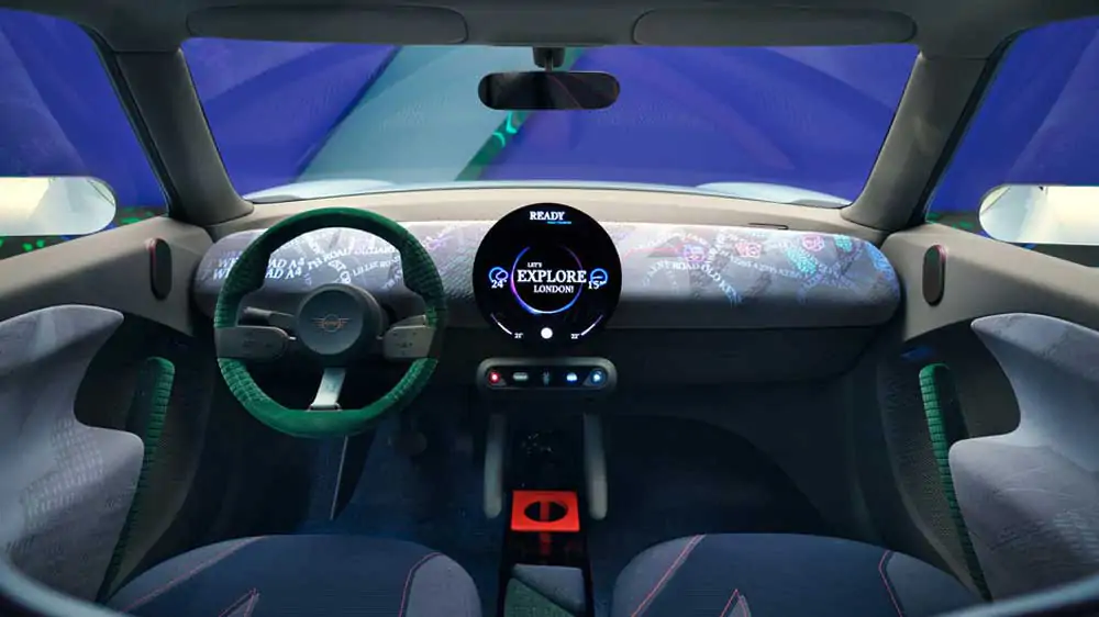 04 รถไฟฟ้า MINI ACEMAN Concept Car AUG22